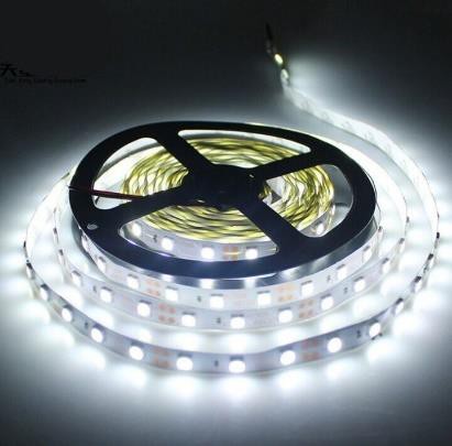 Blanc fred 5050 SMD tires de LED Flexible 5m/Roll (NO) impermeable 12V
